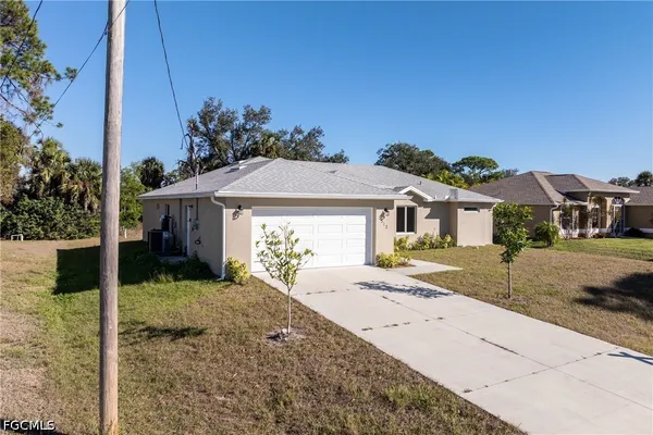 $1,850 | 3513 Northeast 17th Place, Cape Coral, FL 33909
