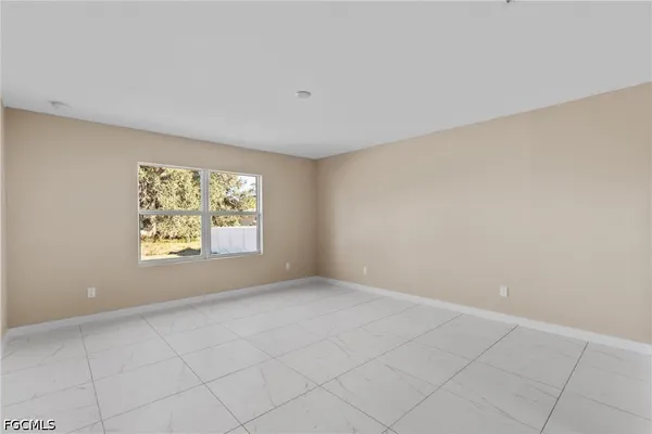 $1,850 | 3513 Northeast 17th Place, Cape Coral, FL 33909