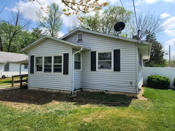 $89,900 | 504 West 5th Street, Benton, IL 62812