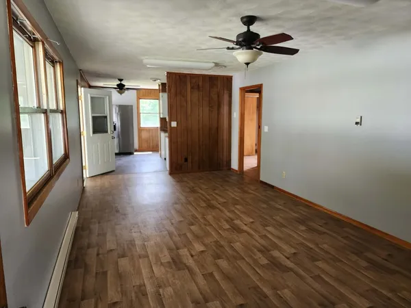 $89,900 | 504 West 5th Street, Benton, IL 62812