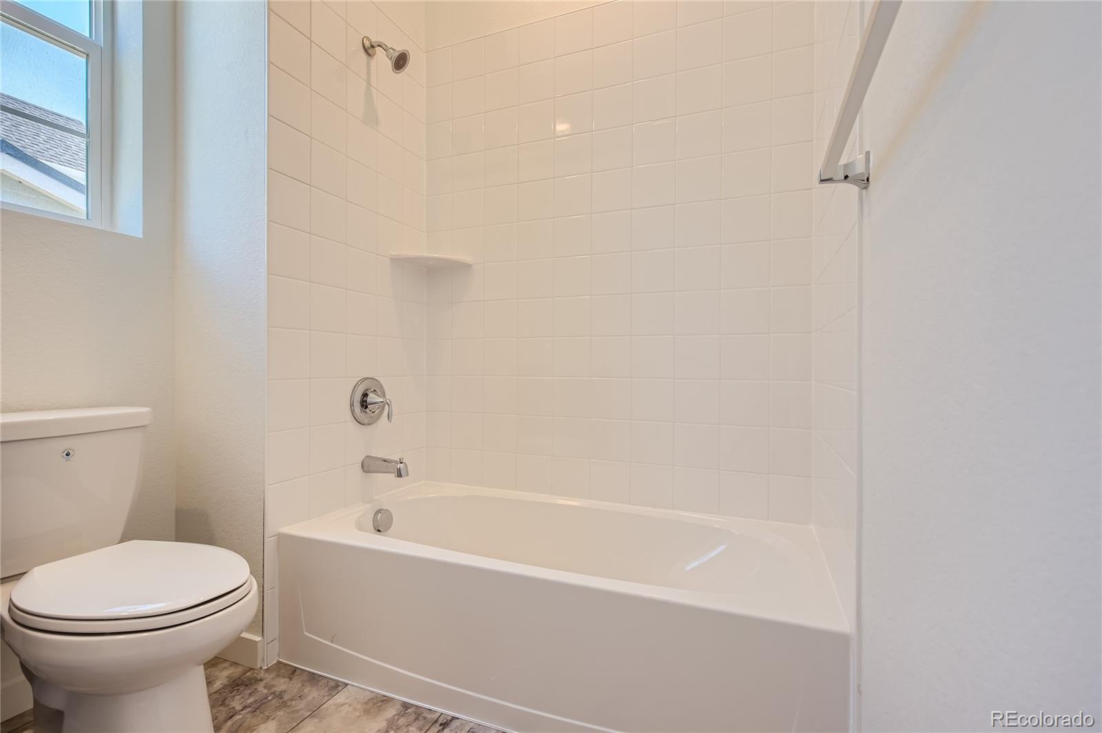 39523 Penn Road Elizabeth, CO 80107 - Photo 11 of 20 Gallery Image 11