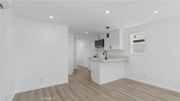 $569,900 | 1563 East 119th Street, Los Angeles, CA 90059