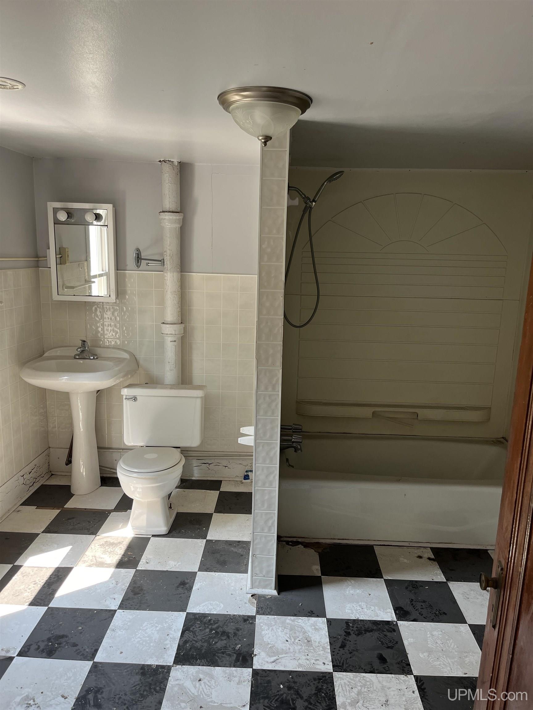 405 South 4th Street Ishpeming, MI 49849 - Photo 15 of 23 Gallery Image 15