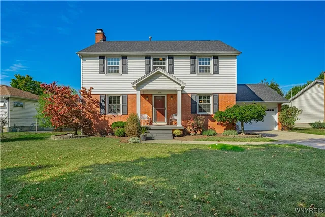 $385,000 | 114 Fairways Boulevard, Amherst, NY 14221