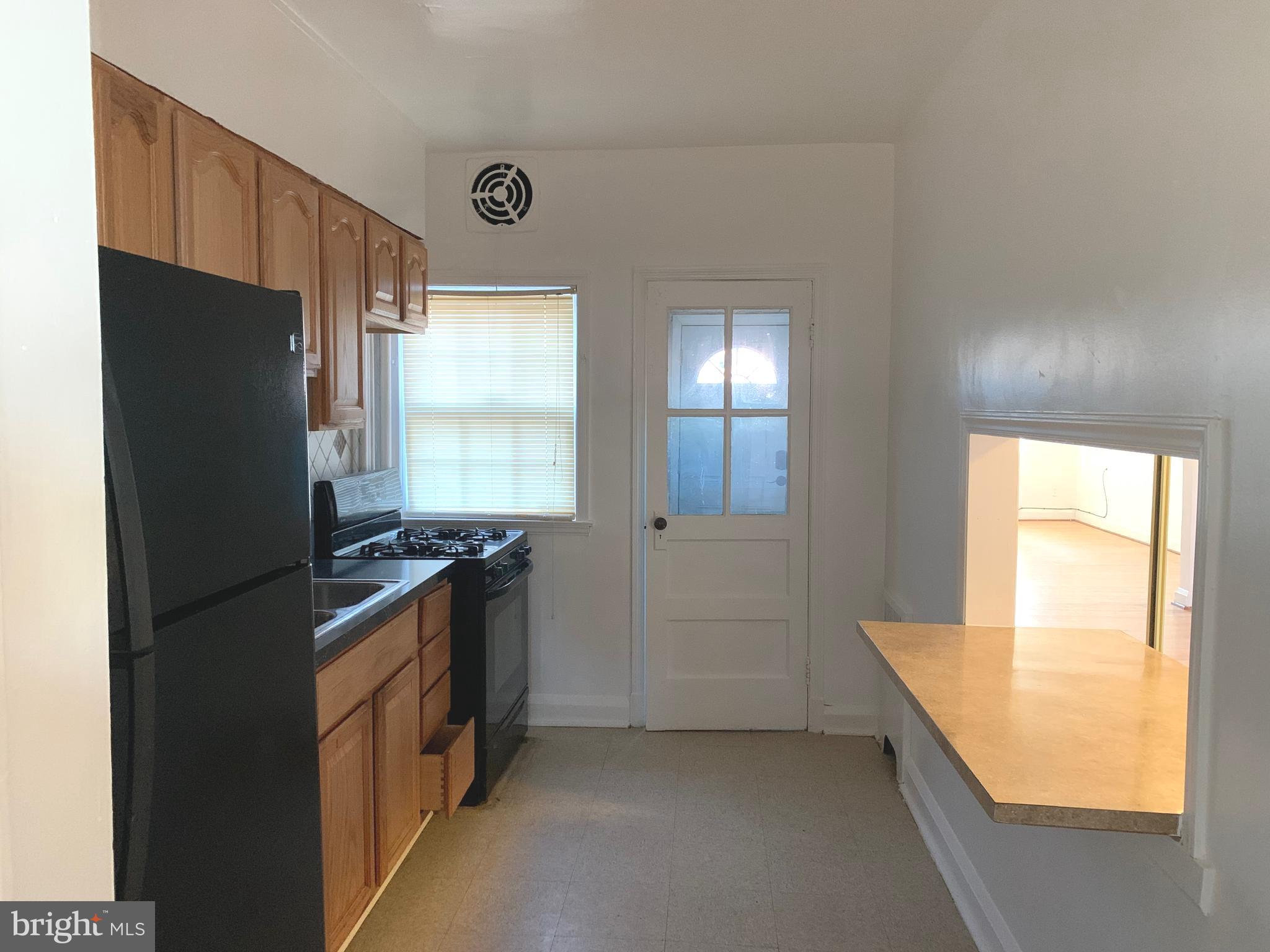 1644 Shadyside Road Baltimore, MD 21218 - Photo 8 of 16 Kitchen