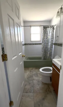 $3,550 | 62-35 65th Street, Unit 2 | Middle Village