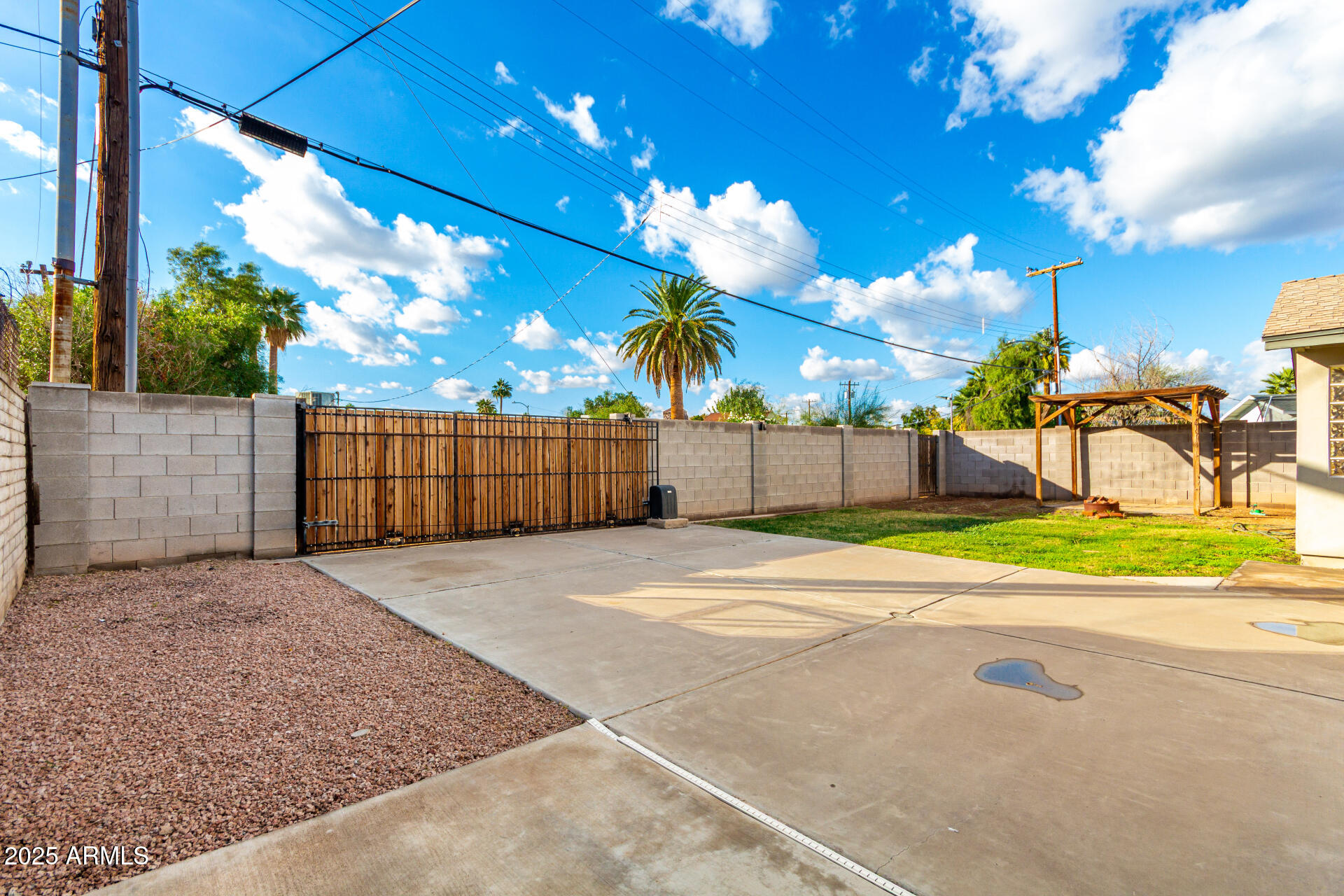 4112 4th Avenue Northwest Phoenix, AZ 85013 - Photo 33 of 39 a view of a backyard
