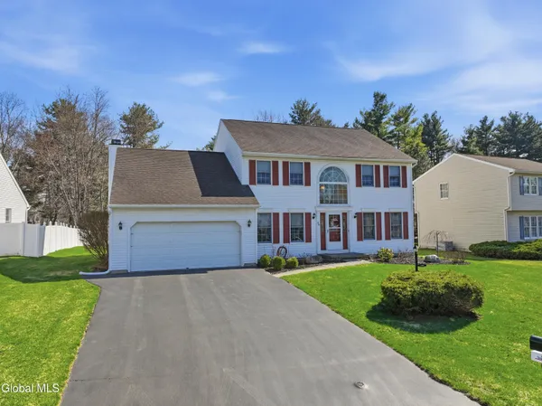 $499,900 | 24 Squire Road, Schenectady, NY 12304