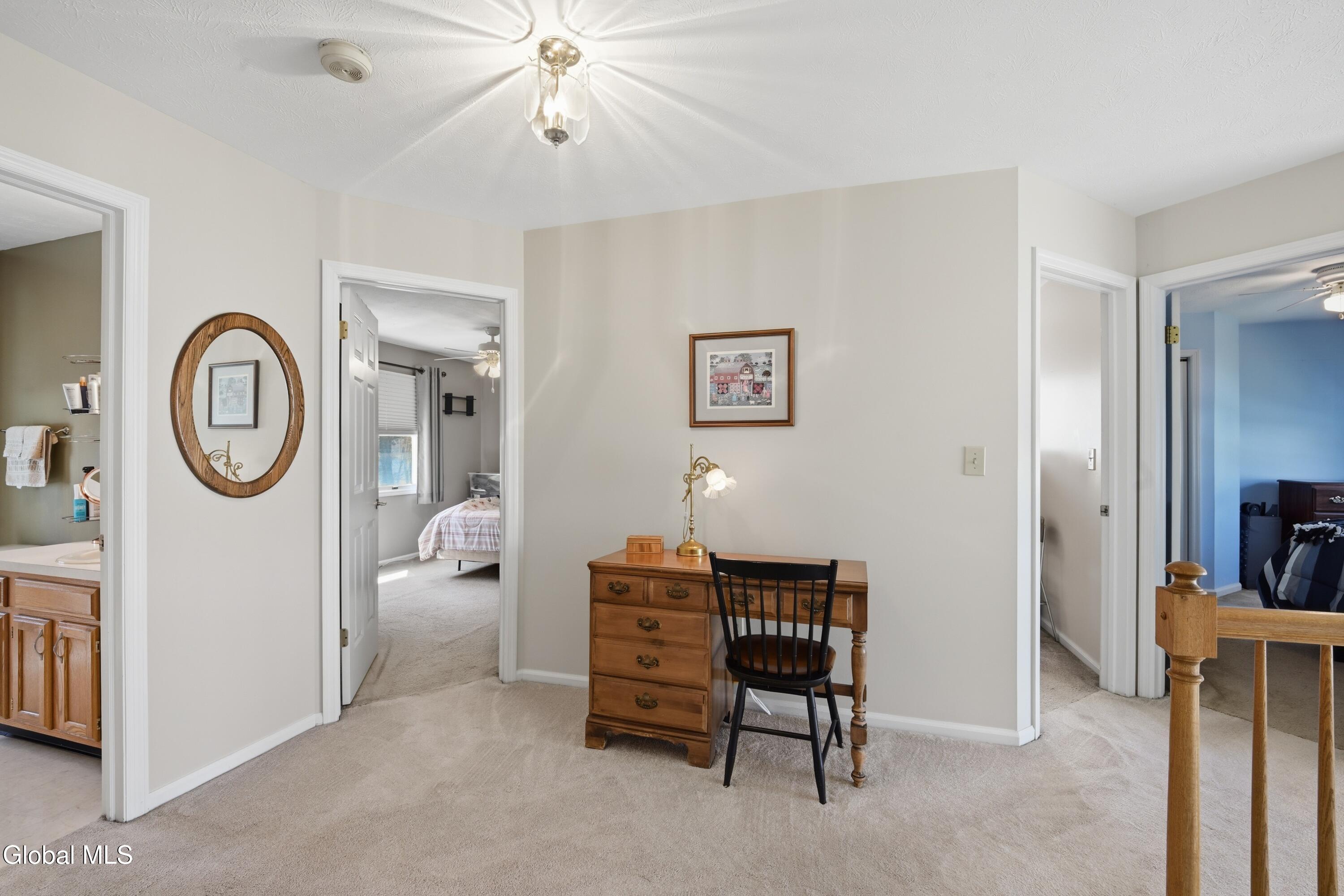 24 Squire Road Colonie, NY 12304 - Photo 19 of 45 19