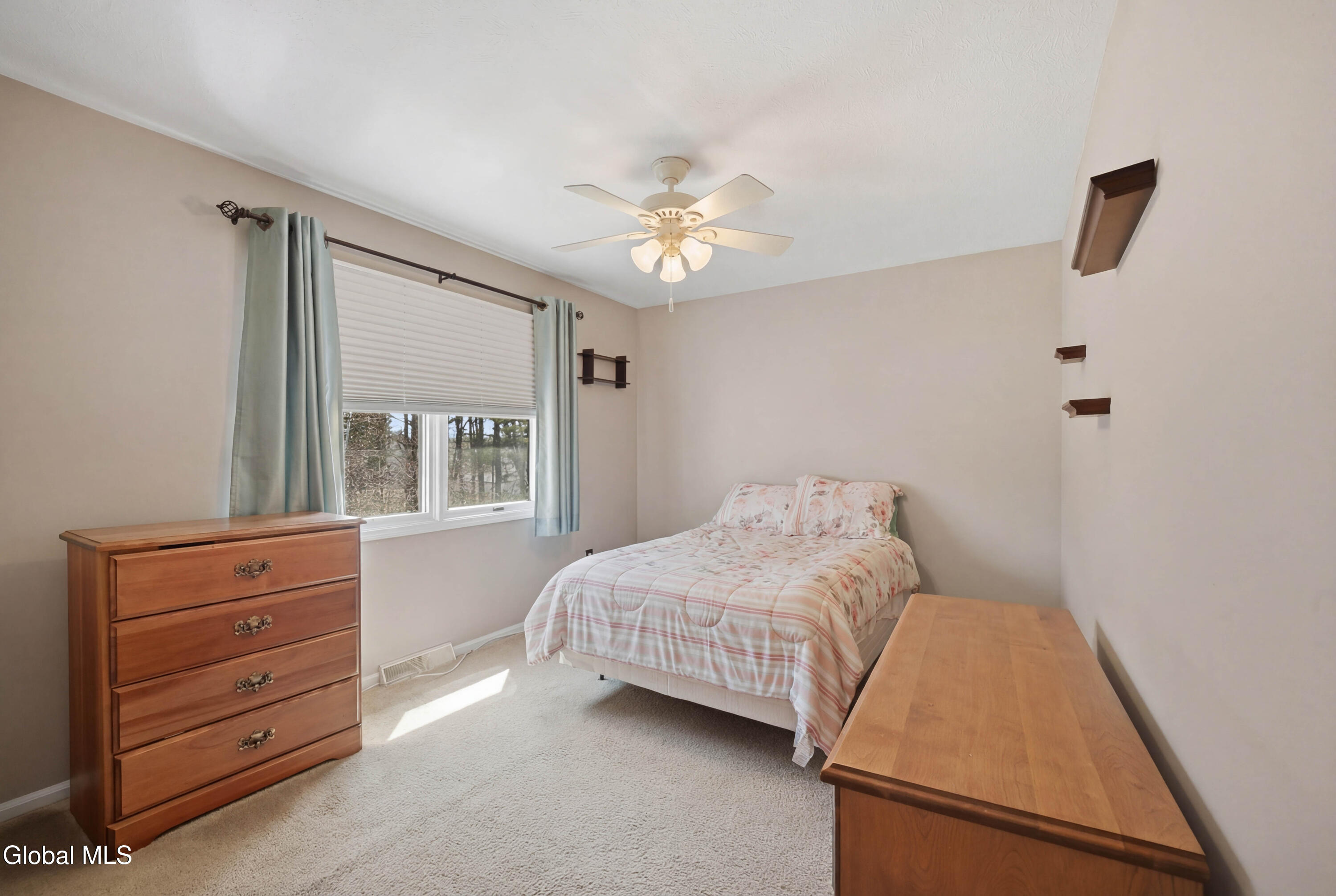 24 Squire Road Colonie, NY 12304 - Photo 22 of 45 22