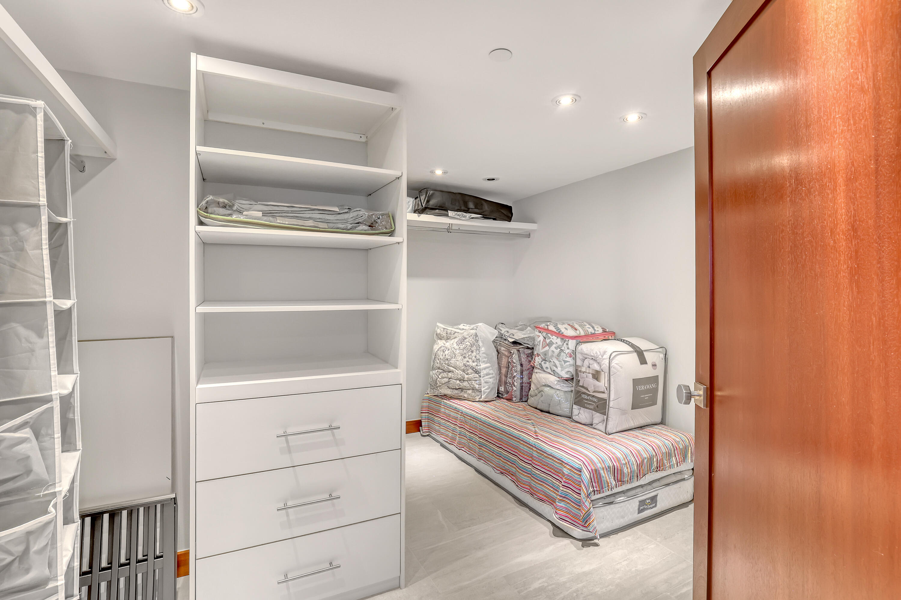 5200 North Ocean Drive, Unit 1902 Riviera Beach, FL 33404 - Photo 34 of 104 Guest Closet