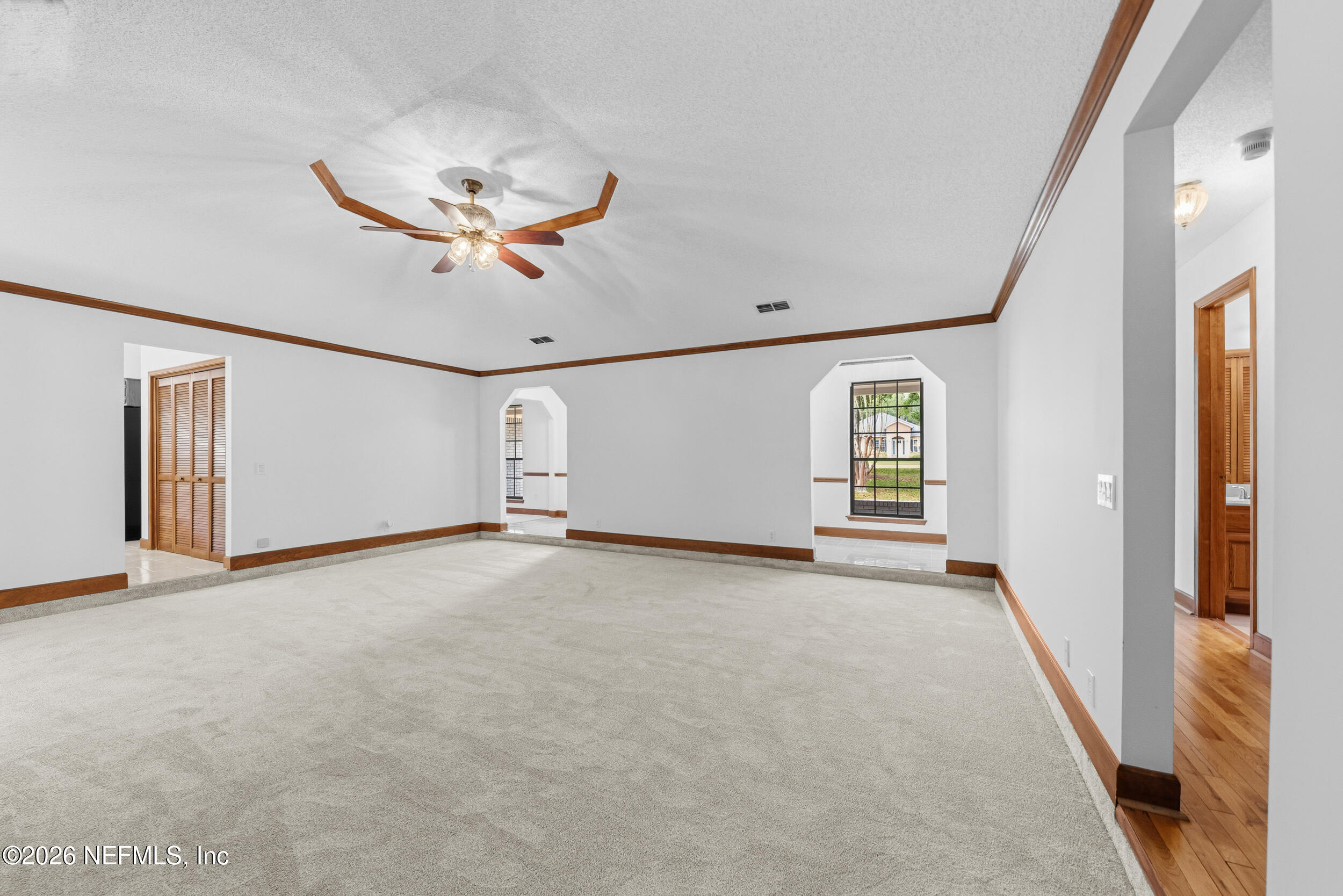 10428 Crystal Springs Road Jacksonville, FL 32221 - Photo 12 of 31 Looking towards Front Dooe