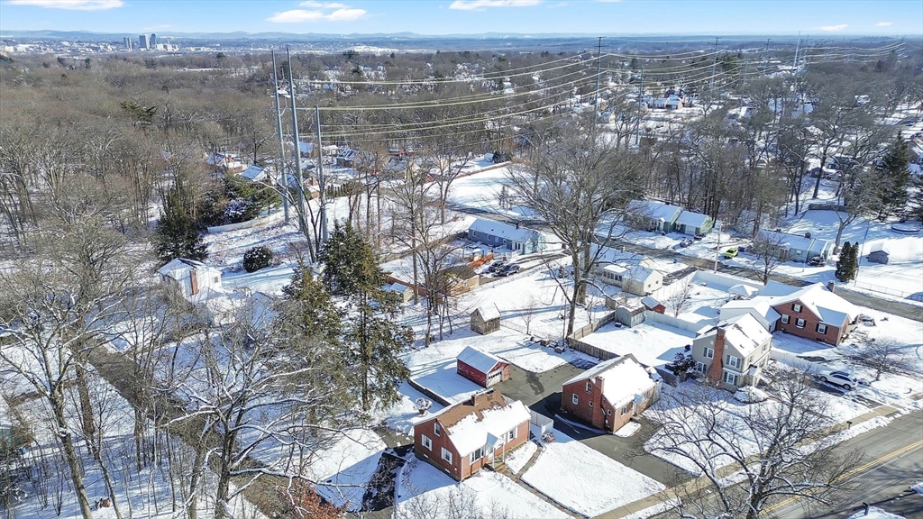 240 Morton Street West Springfield, MA 01089 - Photo 13 of 42