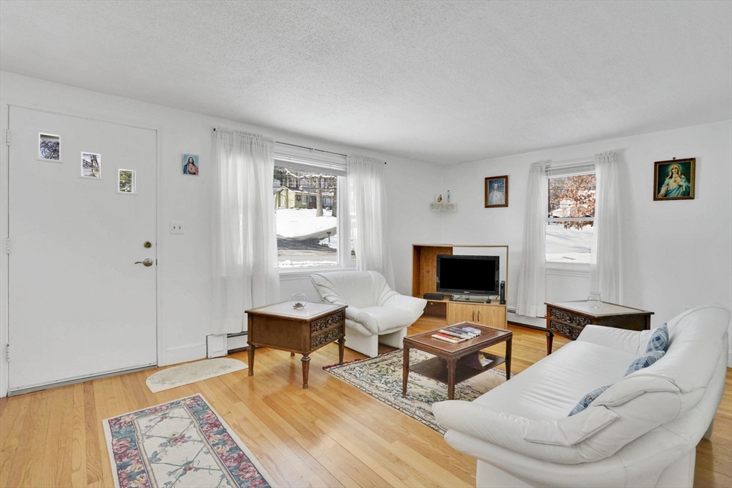 240 Morton Street West Springfield, MA 01089 - Photo 15 of 42