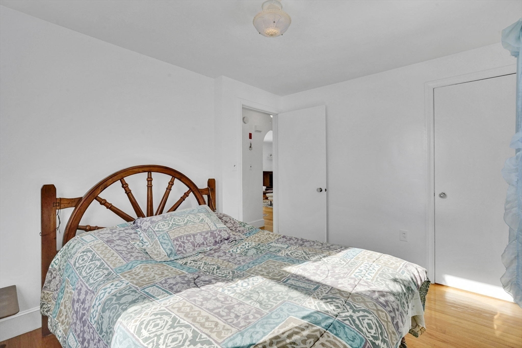 240 Morton Street West Springfield, MA 01089 - Photo 29 of 42