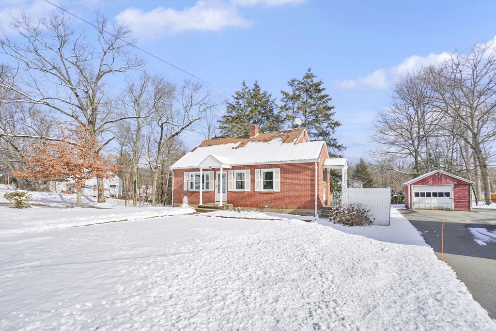 240 Morton Street West Springfield, MA 01089 - Photo 3 of 42