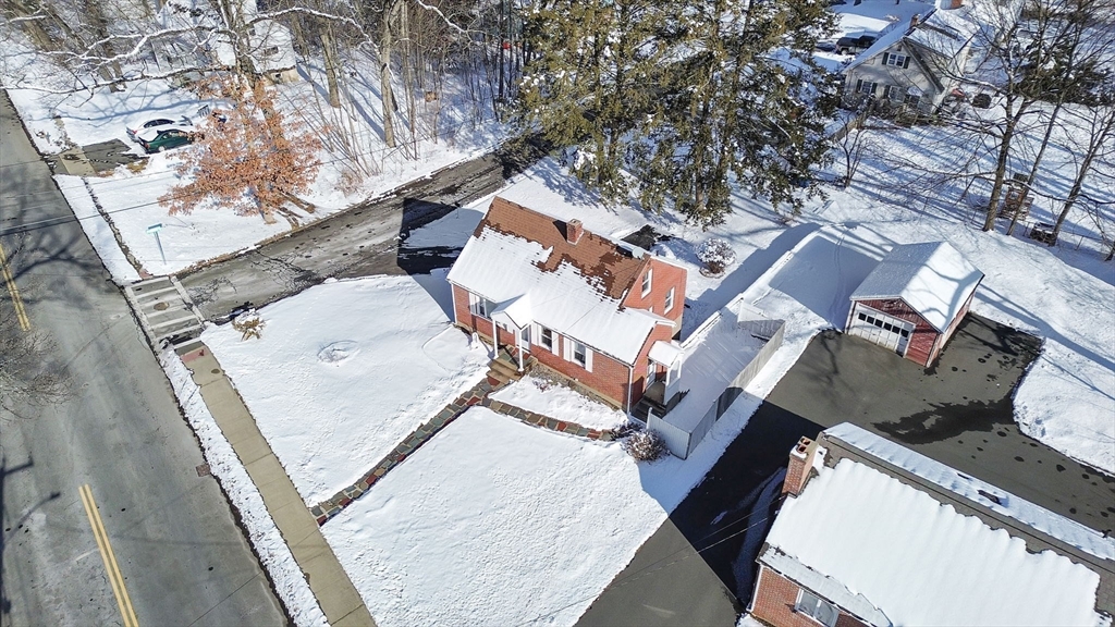 240 Morton Street West Springfield, MA 01089 - Photo 9 of 42