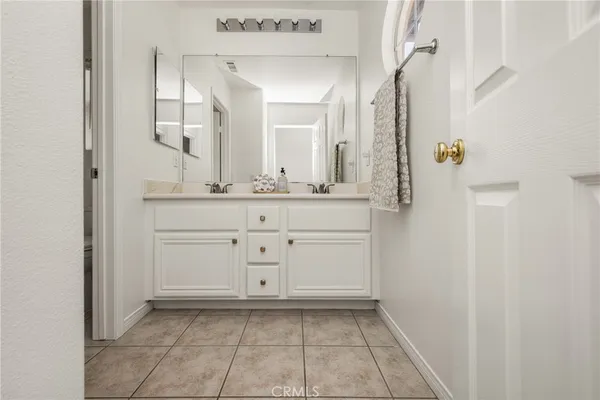 $1,680,000 | 18 Bayfield, Irvine, CA 92614