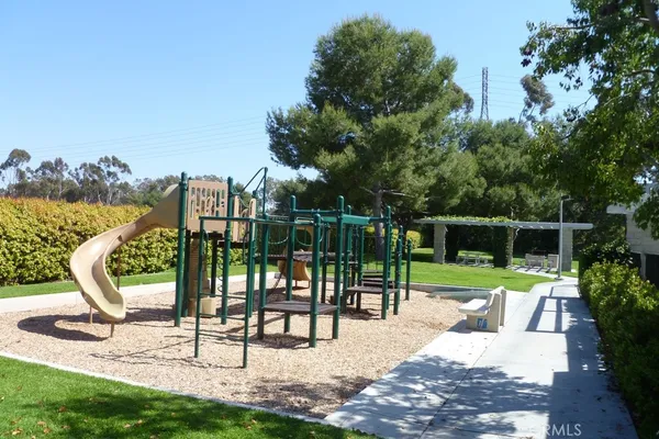 $1,680,000 | 18 Bayfield, Irvine, CA 92614