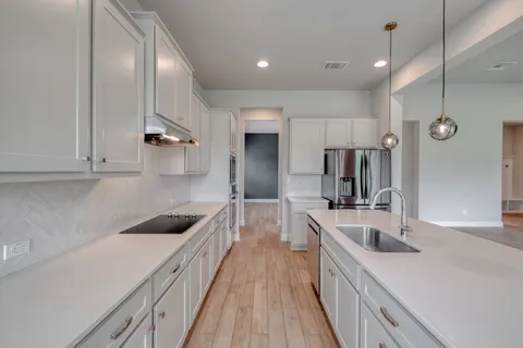 $550,000 | 359 Raptor Beak Way, Cedar Creek, TX 78612