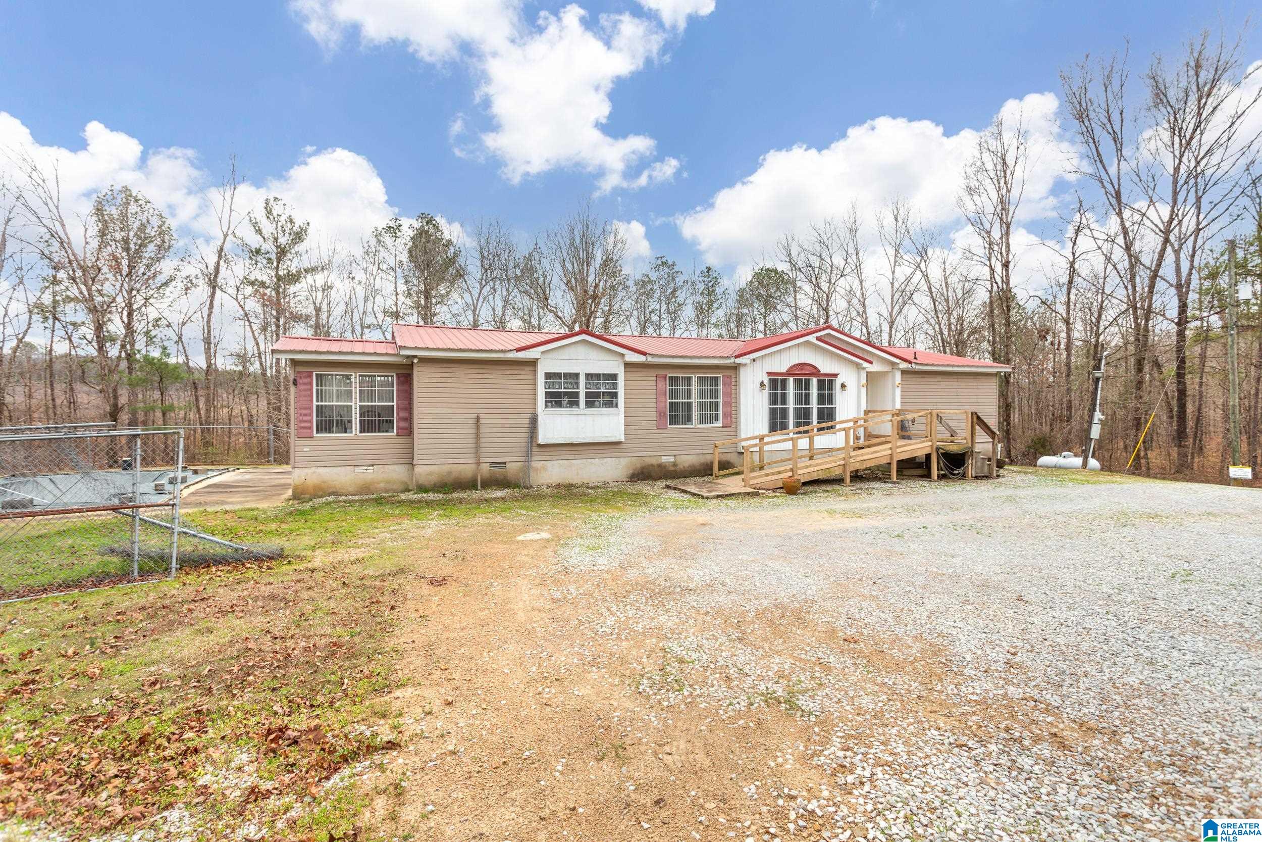 1040 Boiling Springs Road Ohatchee, AL 36271 - Photo 2 of 35