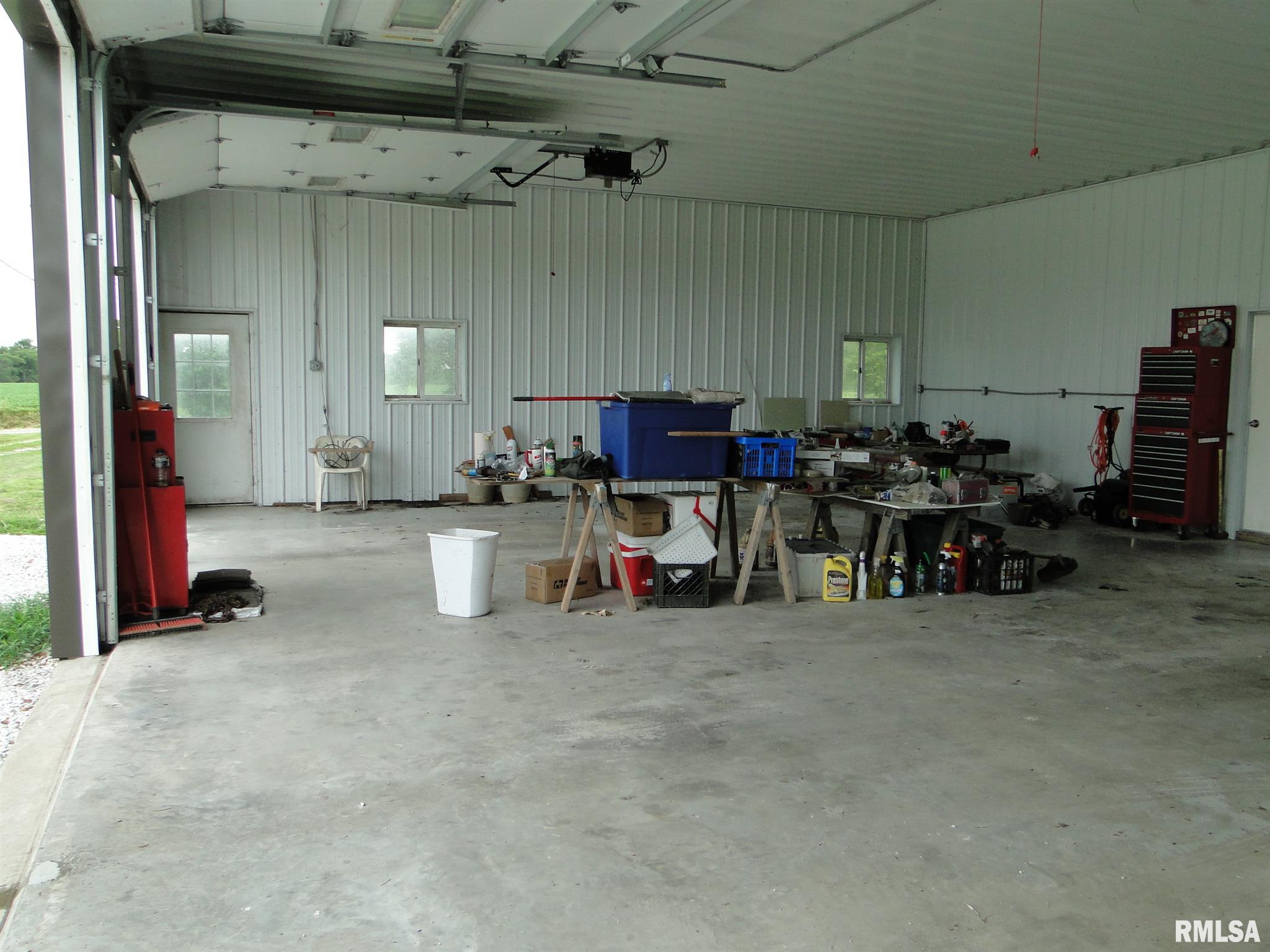17360 North 800th Road Macomb, IL 61455 - Photo 9 of 37