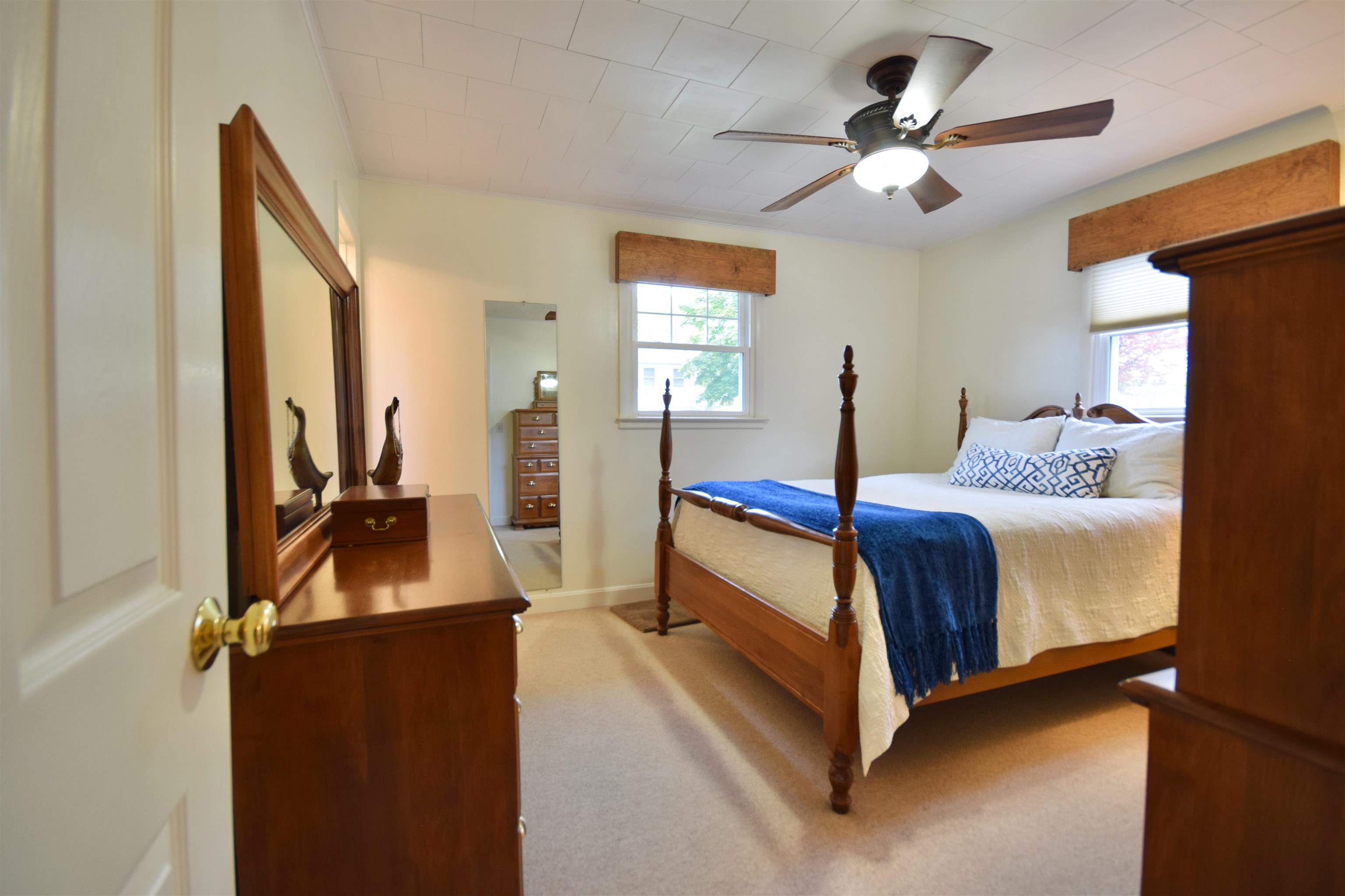 54 Faith Street Burlington, VT 05408 - Photo 10 of 34