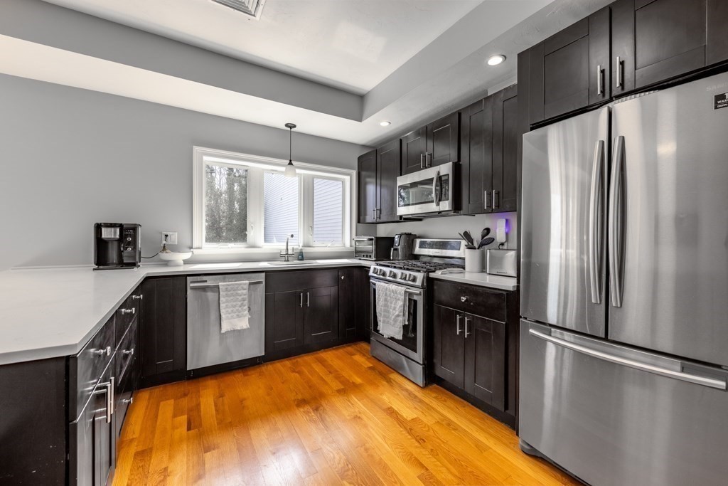 417 East 7th Street, Unit 2 Boston, MA 02127 - Photo 4 of 18
