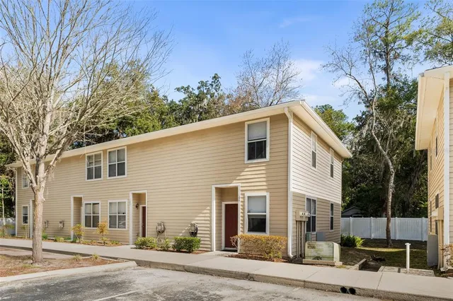 $159,900 | 1710 Northwest 7th Street, Unit 104, Gainesville, FL 32609