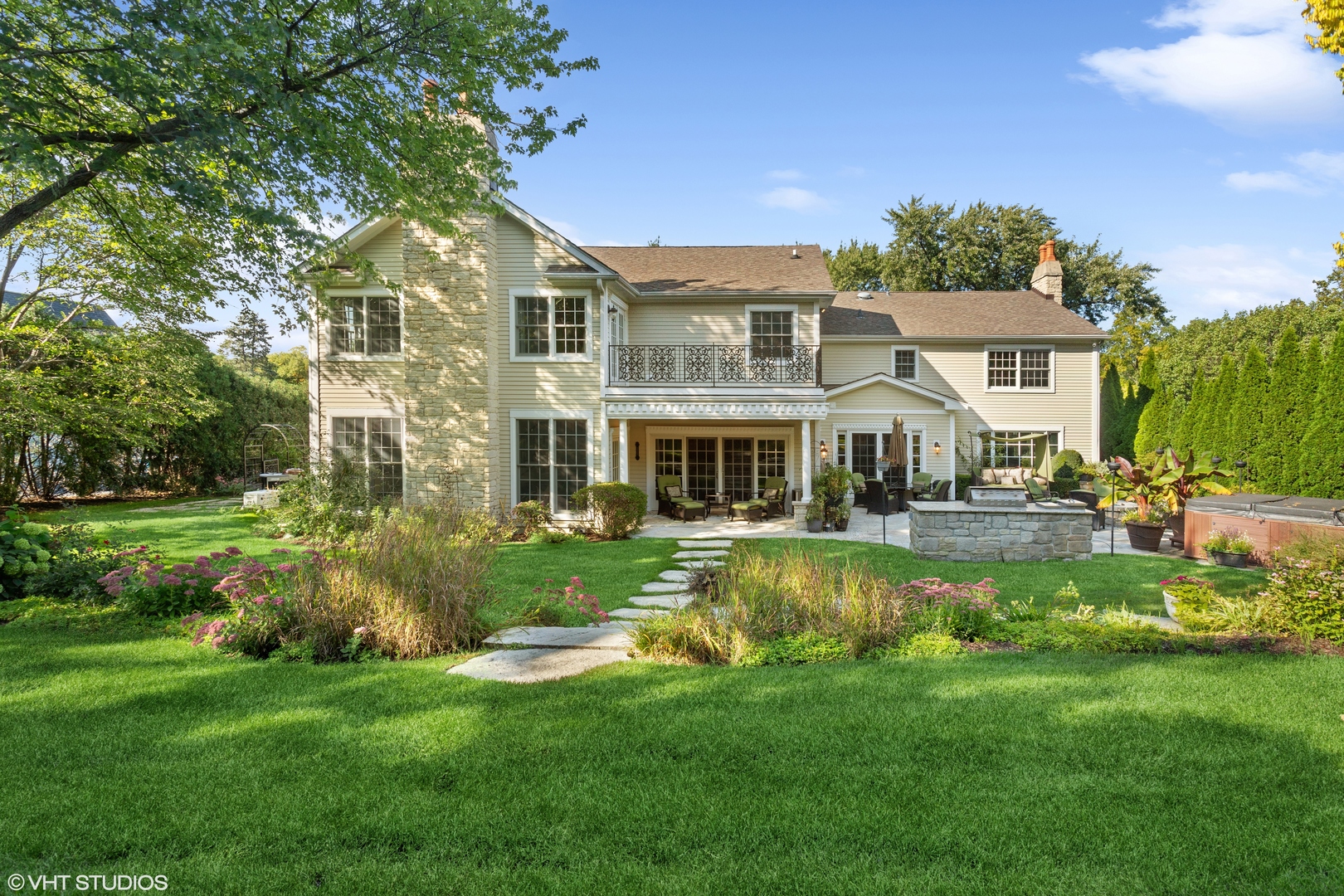 4 Charleston Road Hinsdale, IL 60521 - Photo 32 of 40 Gallery Image 32