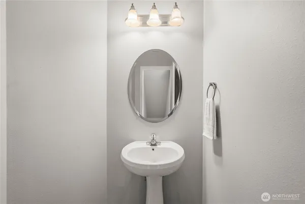 $525,000 | 816 Cherry Avenue, Unit 5A&B, Sumner, WA 98390