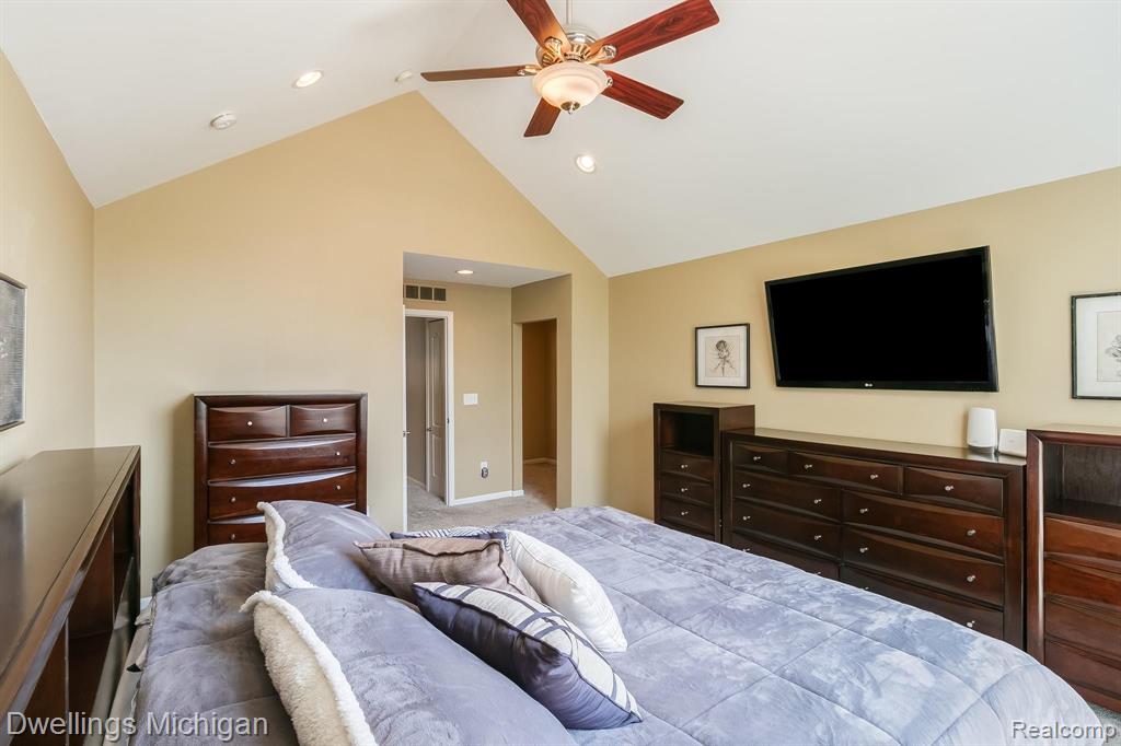 27616 Harrington Way Novi, MI 48374 - Photo 30 of 48