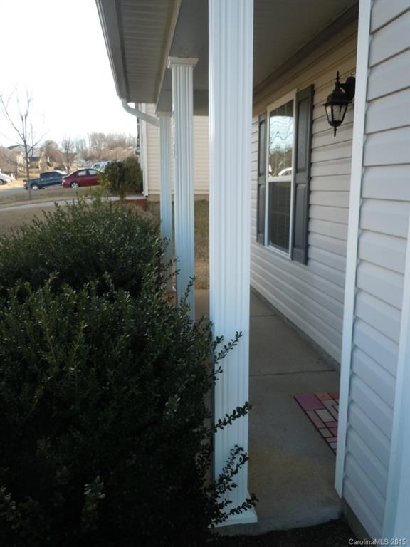 713 Overlook Road, Unit 260 Lowell, NC 28098 - Photo 2 of 13 Gallery Image 2