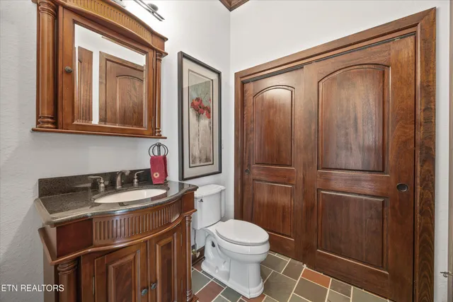 $1,550,000 | 265 East Shore Drive, Rockwood, TN 37854