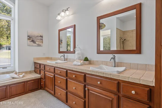 $1,550,000 | 265 East Shore Drive, Rockwood, TN 37854