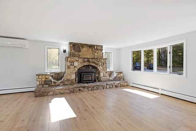 $439,500 | 472 Dunn Road, Belgrade, ME 04917