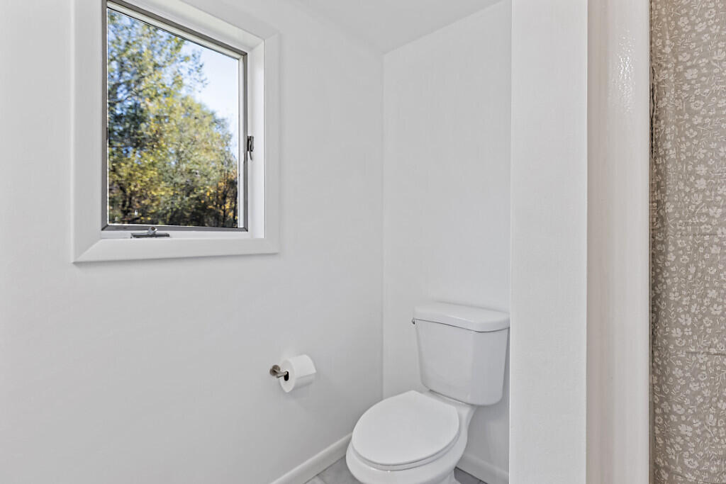 472 Dunn Road Belgrade, ME 04917 - Photo 22 of 85 47_BP5A0463_DxO_mls