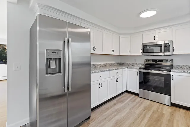 $439,500 | 472 Dunn Road, Belgrade, ME 04917