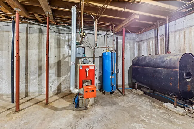 $439,500 | 472 Dunn Road, Belgrade, ME 04917