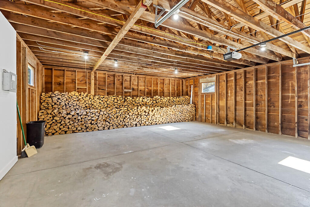 472 Dunn Road Belgrade, ME 04917 - Photo 52 of 85 49_BP5A0469_DxO_mls