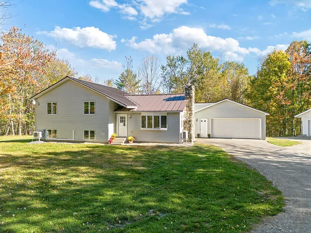 $439,500 | 472 Dunn Road, Belgrade, ME 04917