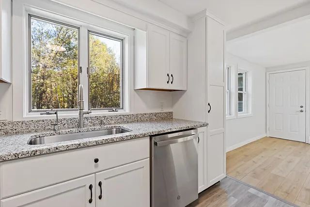 $439,500 | 472 Dunn Road, Belgrade, ME 04917