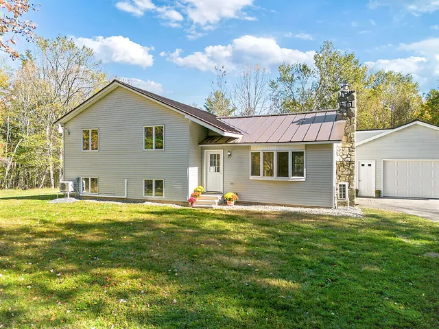 $439,500 | 472 Dunn Road, Belgrade, ME 04917