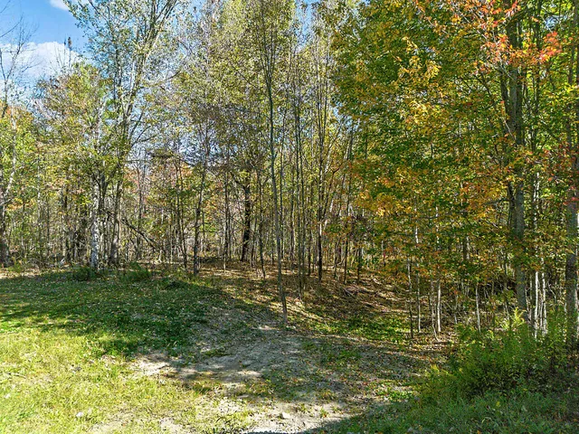 $439,500 | 472 Dunn Road, Belgrade, ME 04917