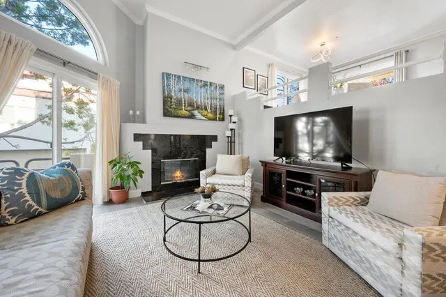 $1,198,000 | 104 East Court Lane, Foster City, CA 94404