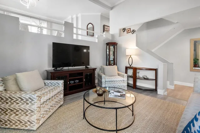 $1,198,000 | 104 East Court Lane, Foster City, CA 94404