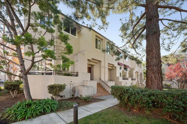 $1,198,000 | 104 East Court Lane, Foster City, CA 94404