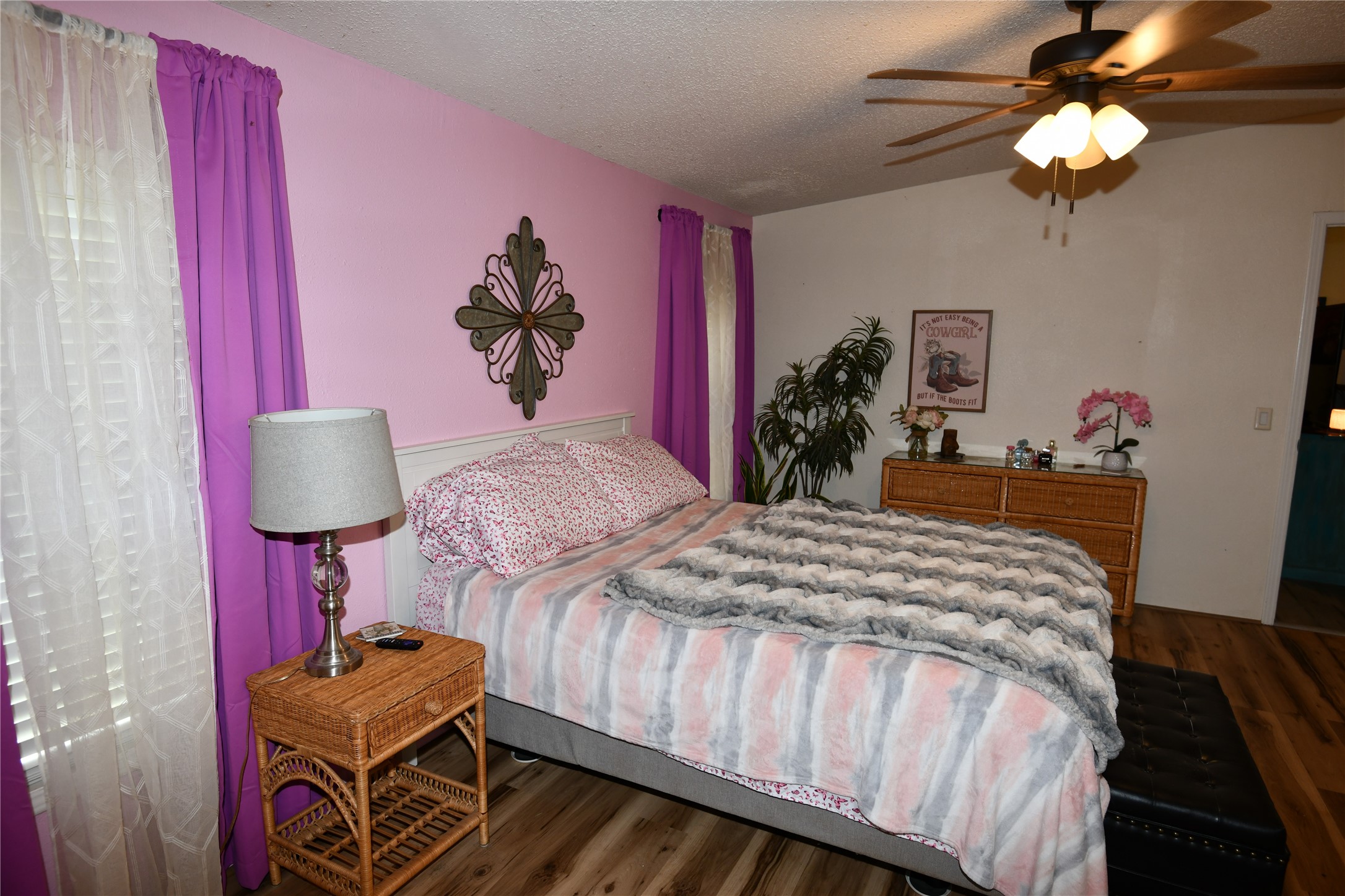 101 Pinewood Drive Shepherd, TX 77371 - Photo 18 of 37 Primary Bedroom