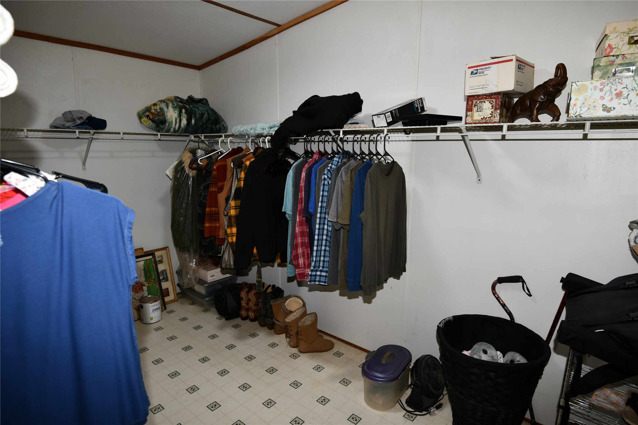 101 Pinewood Drive Shepherd, TX 77371 - Photo 23 of 37 Primary Walkin Closet
