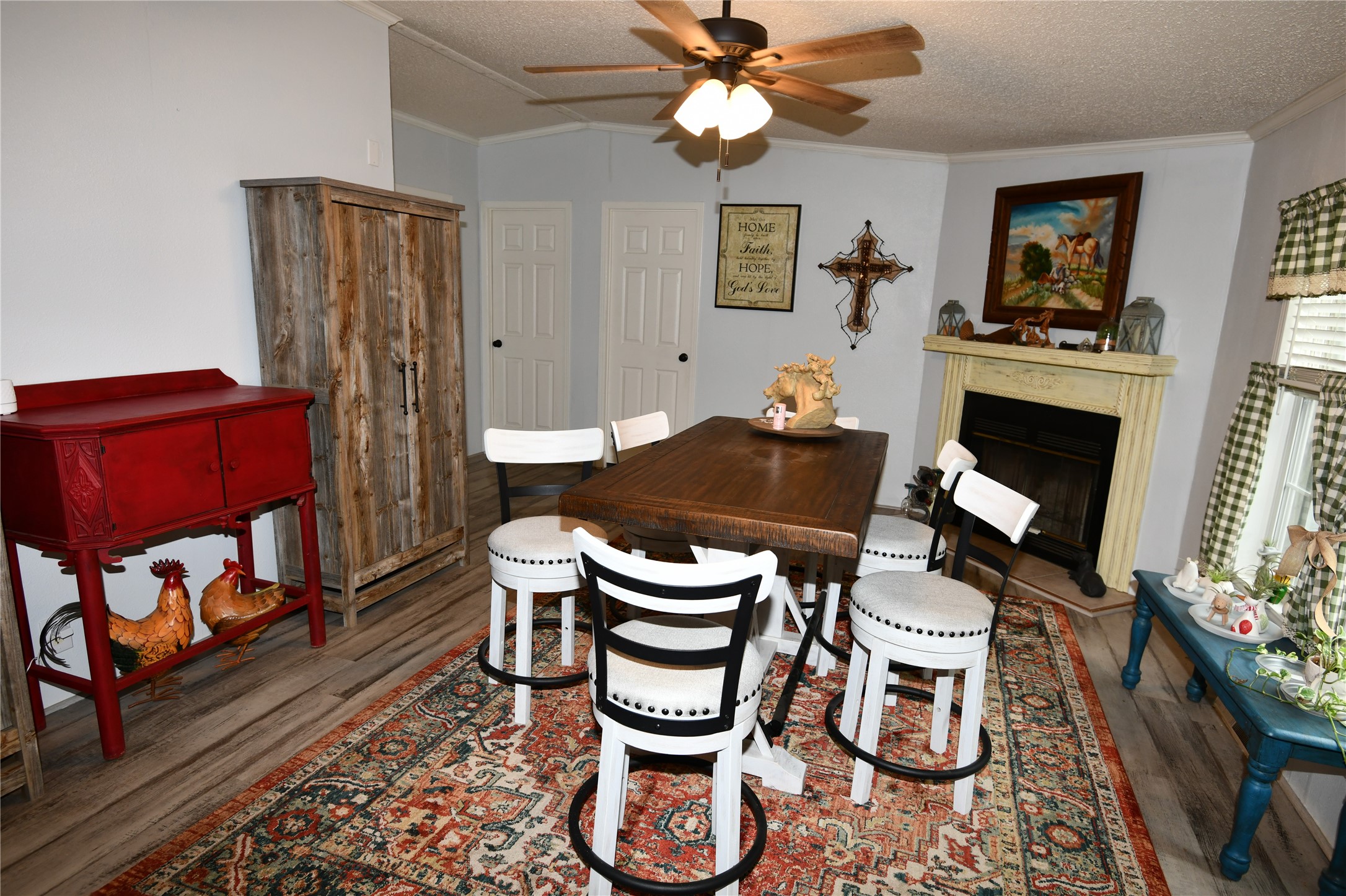 101 Pinewood Drive Shepherd, TX 77371 - Photo 8 of 37 Dining Room